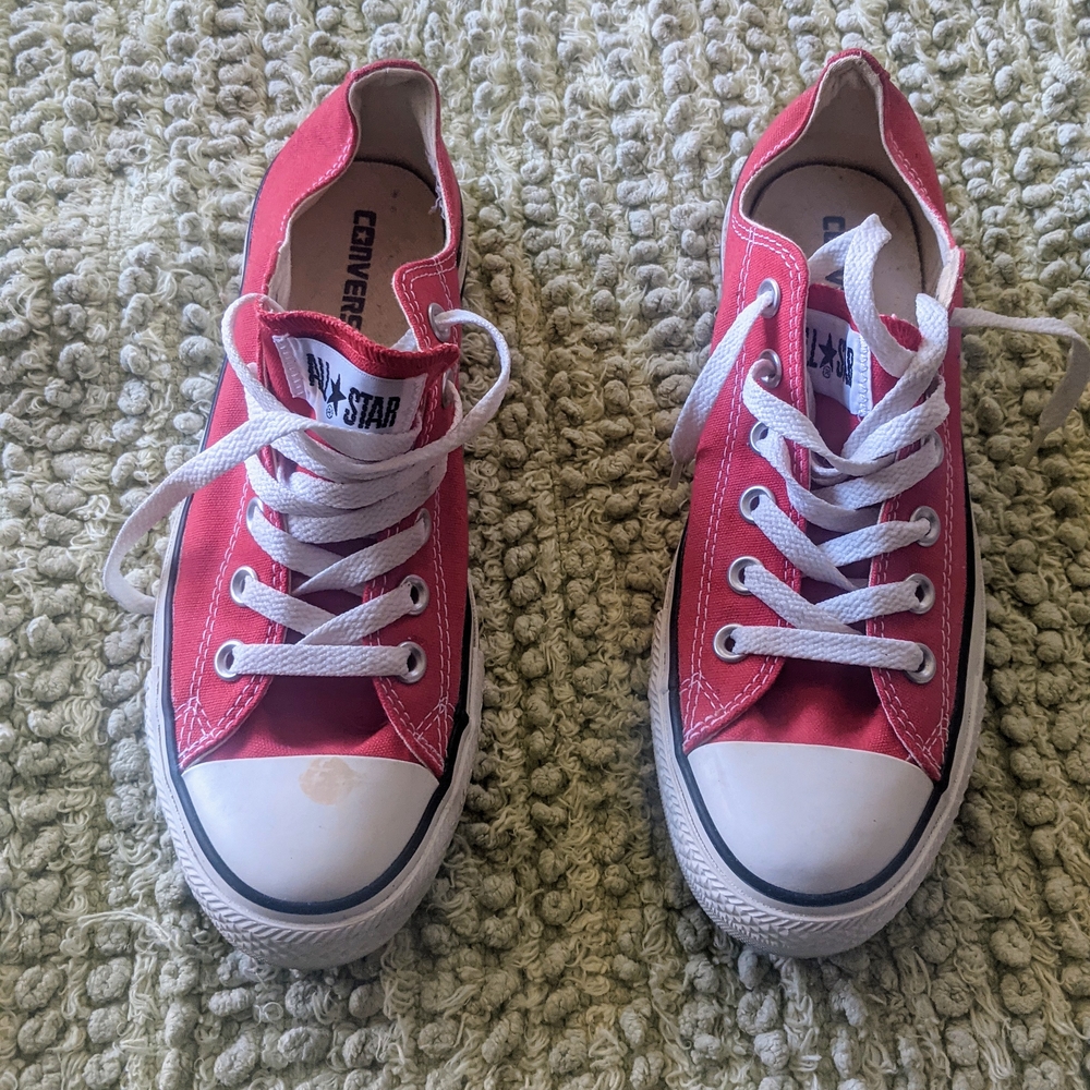 Converse ADULT Red Sneakers